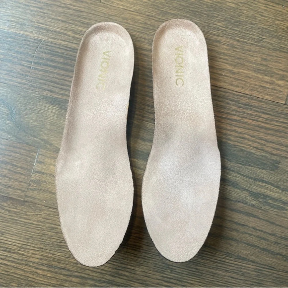 Vionic Vera Suede Ankle Boot - Picture 13 of 14